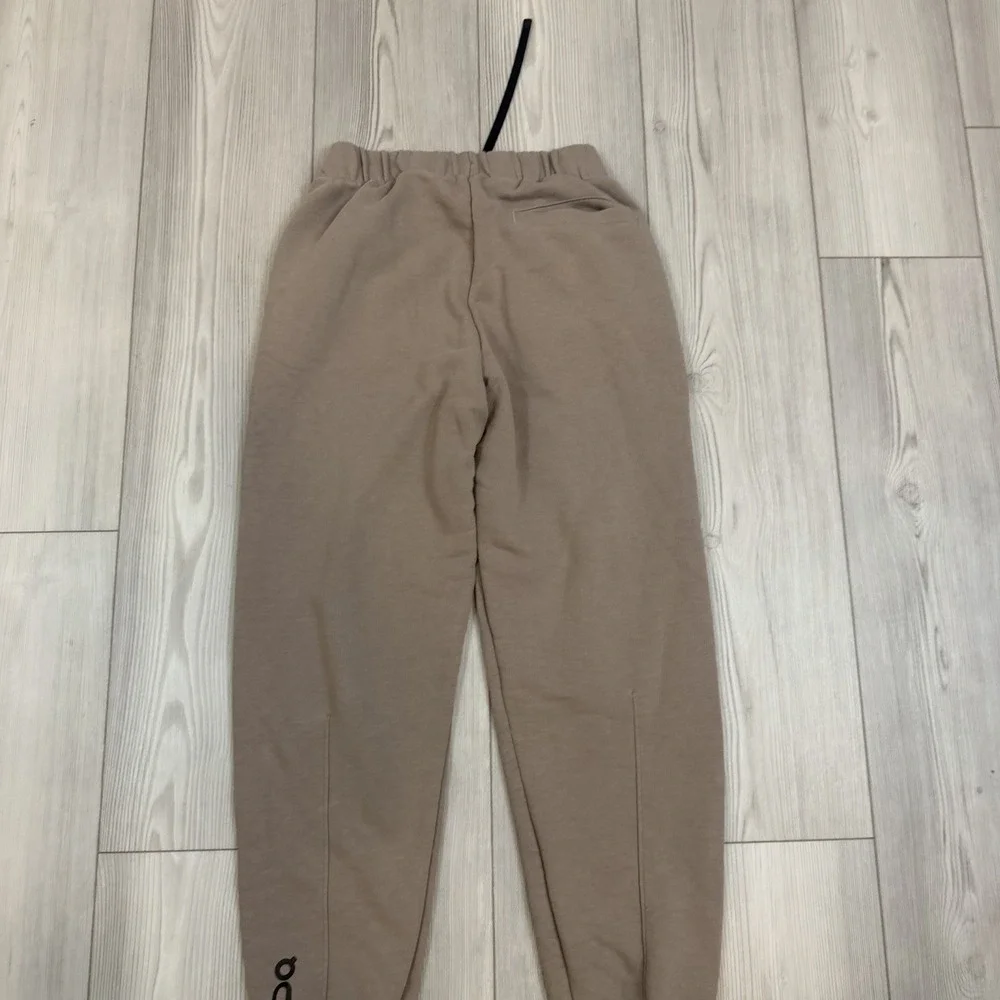 On Cloud Club Pants Sweatpants Taupe Brown LOOSE‎ FIT Size XS Retail $99